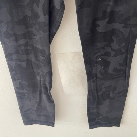 Lululemon Align Crop 21" Incognito Camo Black Gray Camo Leggings 37232 - Picture 5 of 12